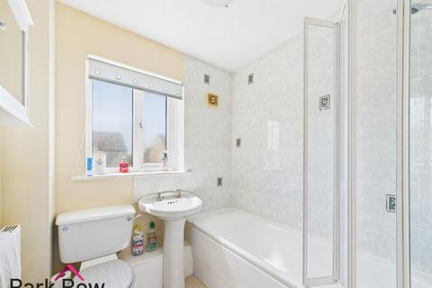 17 Appletree Way, Sherburn In Elmet, Leeds, LS25 6DQ