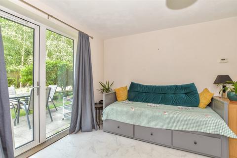 2 bedroom ground floor flat for sale, Medway Road, Tunbridge Wells, Kent