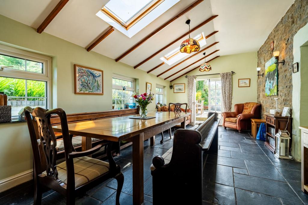 Kitchen/Breakfast Room