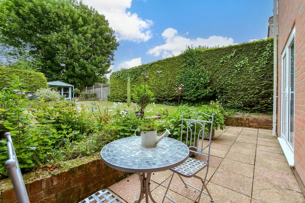 External Lifestyle Photograph