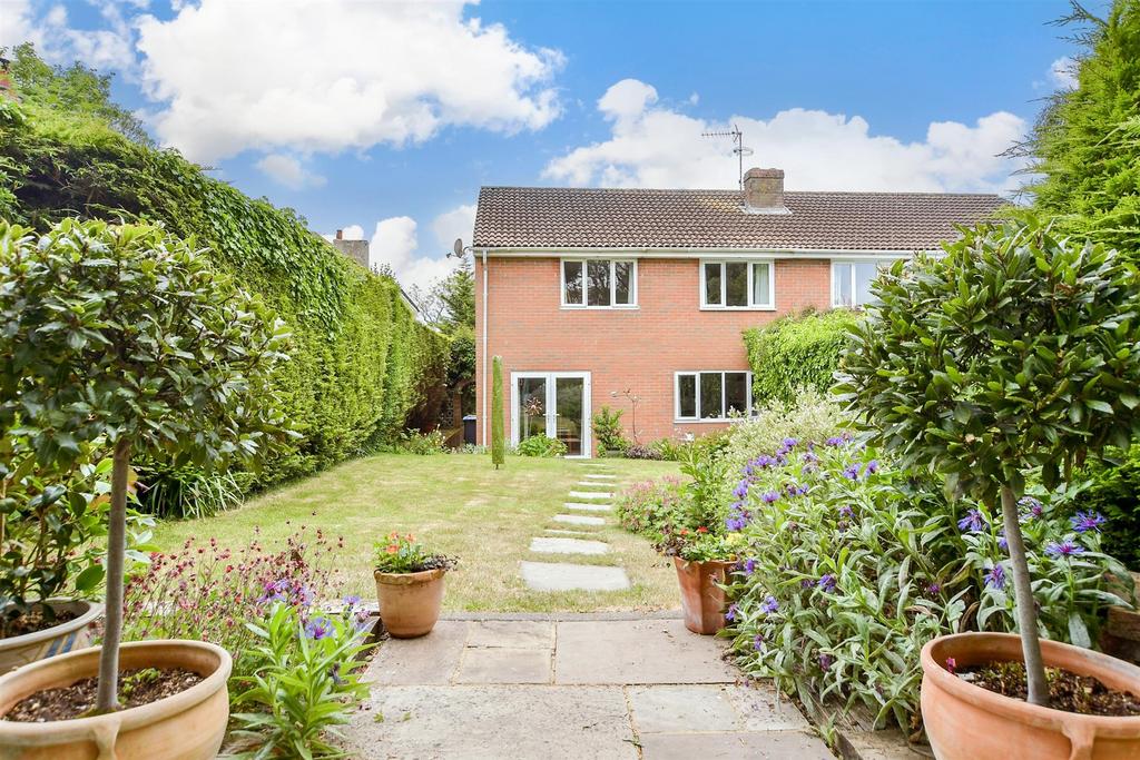 External Lifestyle Photograph