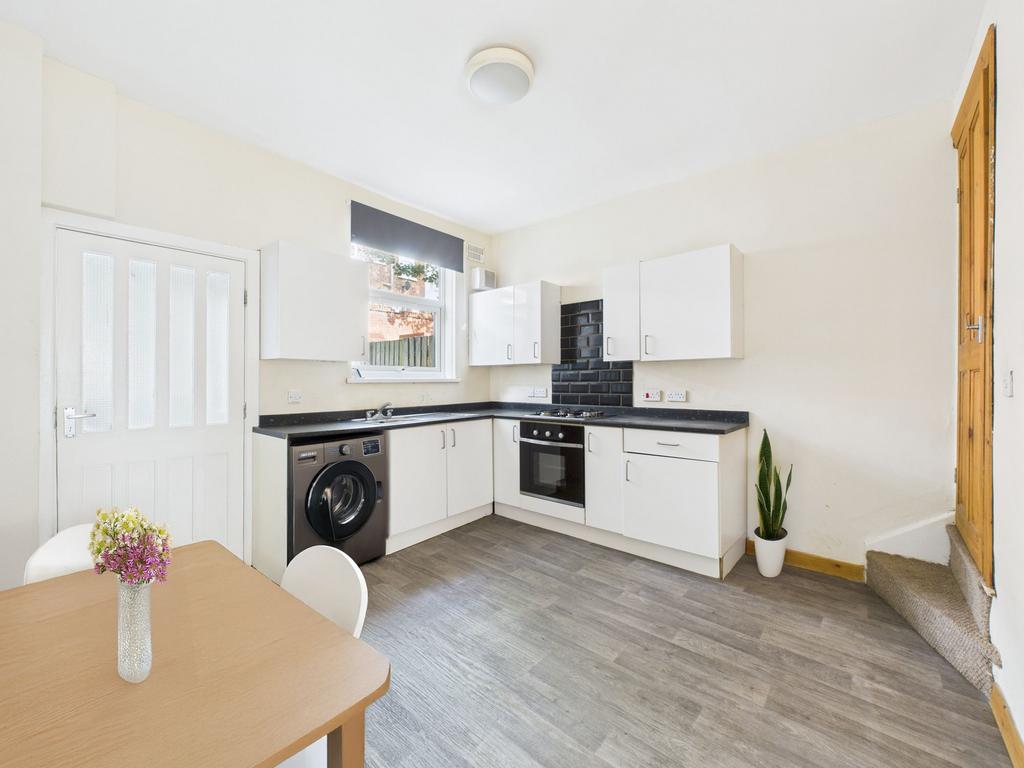 Breakfast Kitchen (Virtually Furnished)
