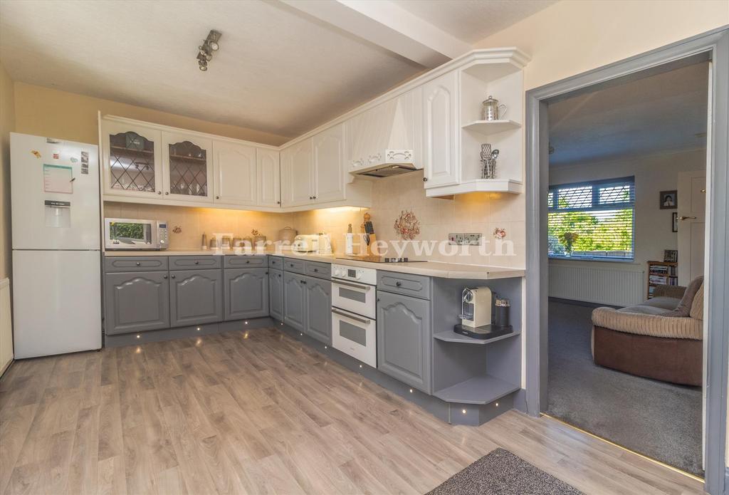 Kitchen image 2