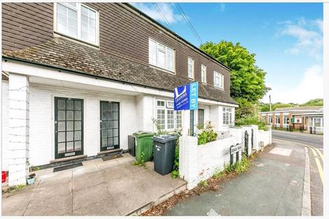 2 bedroom maisonette for sale, Denzil Road, Guildford, Surrey