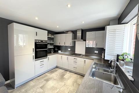 1 Edward Drive, Ottery St Mary, EX11 1GE