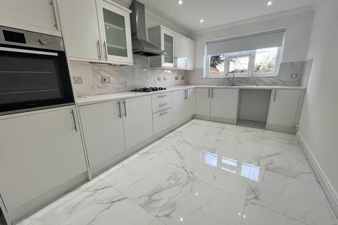 undefined, London Road, Wickford