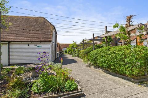 2 bedroom flat for sale, The City Garden, CT1