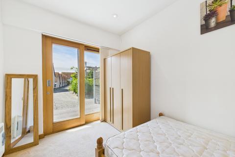 2 bedroom flat for sale, The City Garden, CT1