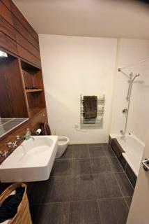 2 bedroom apartment to rent, Cable House, Liverpool L2