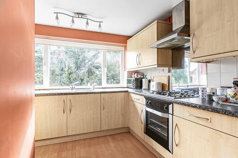 46 Wolsey Close, Hounslow, TW3 2PJ