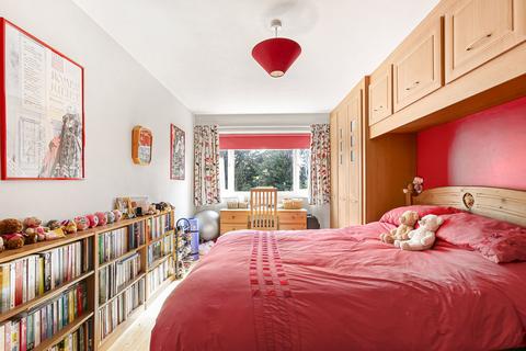 46 Wolsey Close, Hounslow, TW3 2PJ