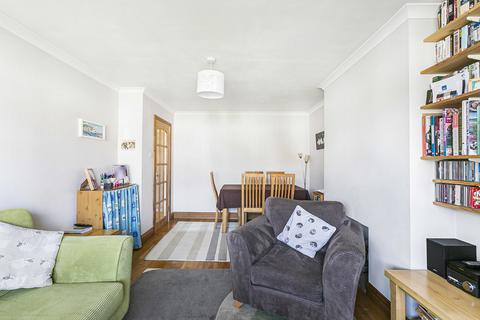46 Wolsey Close, Hounslow, TW3 2PJ