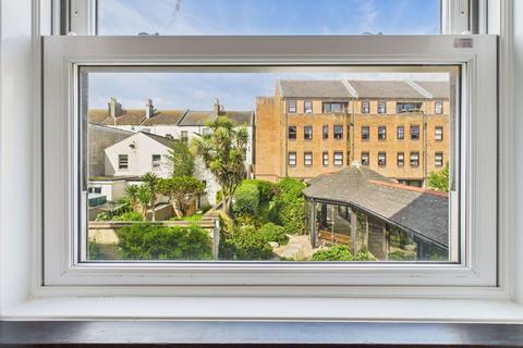 2 bedroom retirement property for sale, Belmaine Court, West Street, Worthing, BN11 3HD