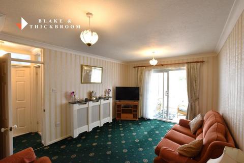 2 bedroom detached bungalow for sale, Jaywick Lane, Clacton-on-Sea, Essex, CO16 8BG
