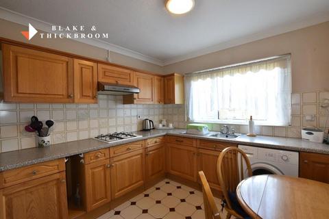 2 bedroom detached bungalow for sale, Jaywick Lane, Clacton-on-Sea, Essex, CO16 8BG