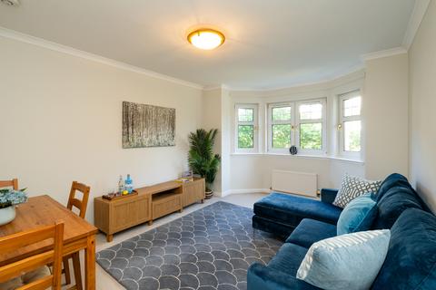12/6 Springfield Street, Edinburgh, EH6 5EF