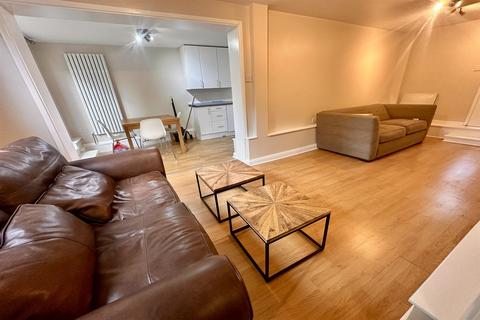 6 bedroom detached house to rent, Perrin Street, Headington, Oxford, OX3