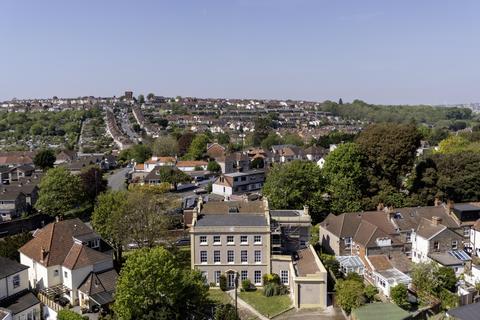 8 Grove Park, Brislington, Bristol, BS4 3LG