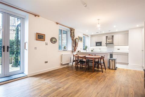 undefined, 9 East Court, Carriage Spring Drive, Broomhill, S10 3HH