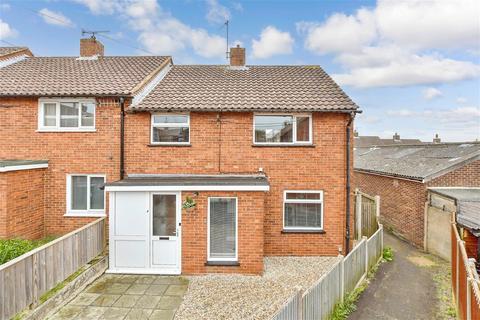 7 Beatty Close, Folkestone, CT19 6HY