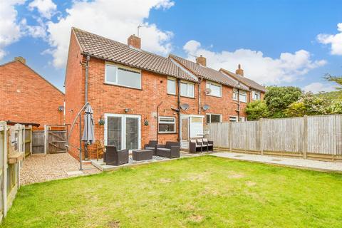 7 Beatty Close, Folkestone, CT19 6HY