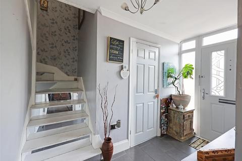 3 bedroom semi-detached house for sale, Redstart Close, Croydon
