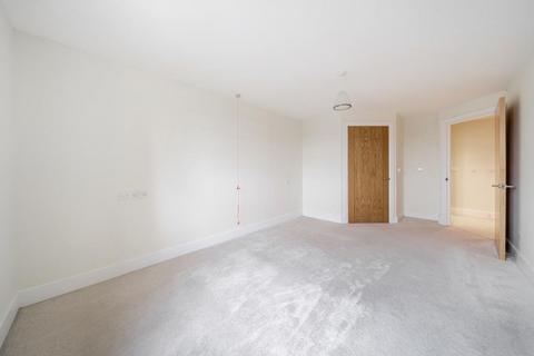 2 bedroom retirement property for sale, Maidenhead,  Berkshire,  SL6