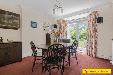 undefined, Oakwood Crescent, London