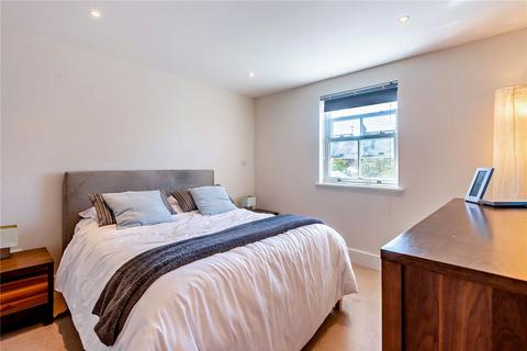 43a Queens Road, Thame, OX9 3NF