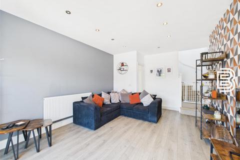 2 bedroom end of terrace house for sale, Hoods Way, Rugby CV22