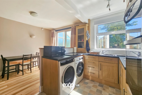 64 Edenhurst Road, Birmingham, B31 4PQ