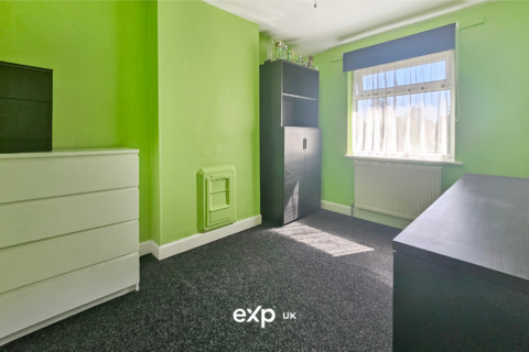 64 Edenhurst Road, Birmingham, B31 4PQ