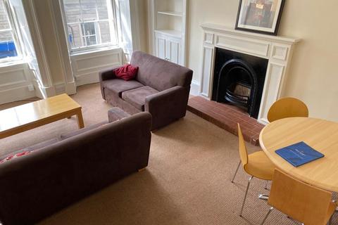 2 bedroom flat to rent, Castle Street, Dundee DD1