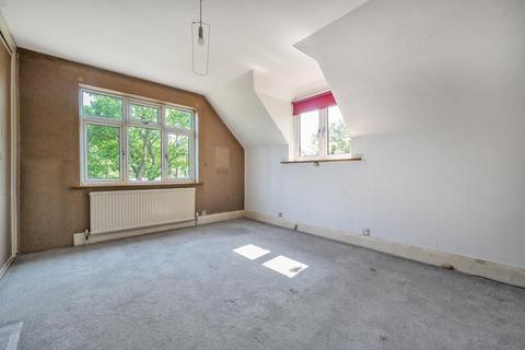 28b Holybrook Crescent, Reading, RG30 3LN