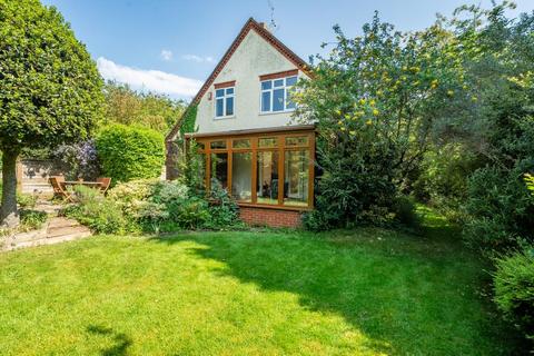 28b Holybrook Crescent, Reading, RG30 3LN