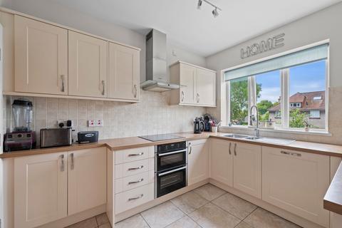 29 Chorley Drive, Sheffield, S10 3RQ