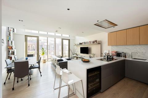 3 bedroom flat for sale, Tapestry, Canal Reach, King's Cross, London, N1C