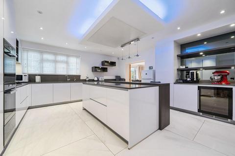 undefined, Harmsworth Way, Totteridge