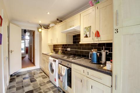 1 bedroom bedsit to rent, Mansfield Road, South Croydon CR2