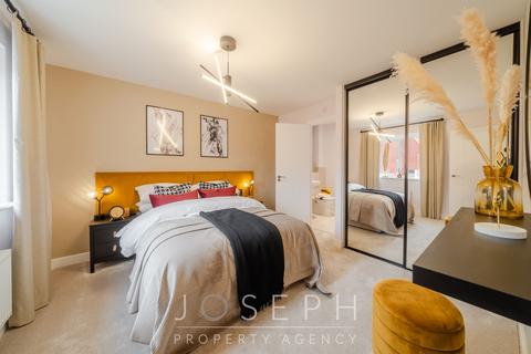 undefined, Roundhouse Avenue, Trimley St Martin, IP11