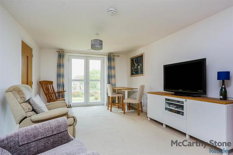 1 bedroom apartment for sale, Catherine Place, Scalford Road, Melton Mowbray, Leicestershire. LE13 1FH