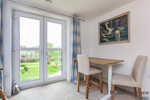 1 bedroom apartment for sale, Catherine Place, Scalford Road, Melton Mowbray, Leicestershire. LE13 1FH