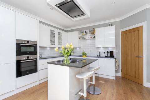 129 Comiston Drive, Edinburgh, EH10 5QY