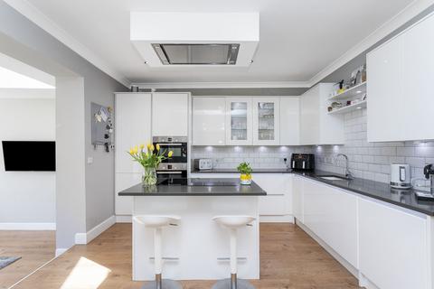 129 Comiston Drive, Edinburgh, EH10 5QY