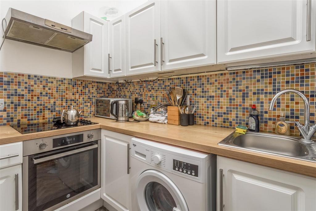 4 Eaton Place-4.jpg
