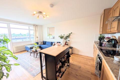 3 bedroom flat to rent, Byron Court, Fairfax Road, Swiss Cottage, NW6