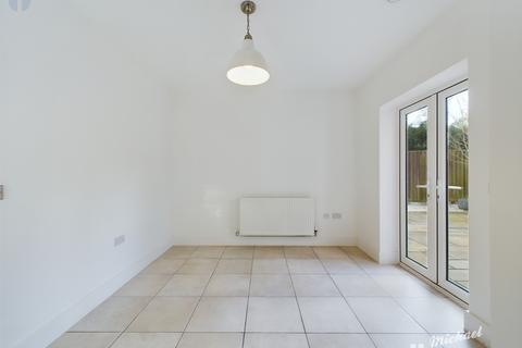 25 Brook Farm Close, Stoke Hammond, Milton Keynes, MK17 9FN