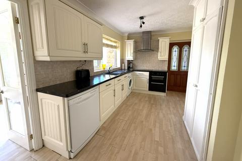 4 Butley Drive, Lowestoft, NR32 3EB