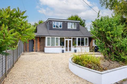 Redehall Road, Smallfield, RH6