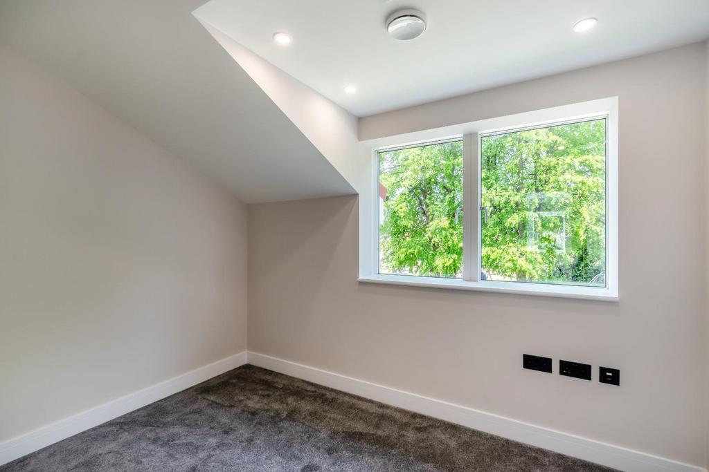 8646030-interior39.jpg